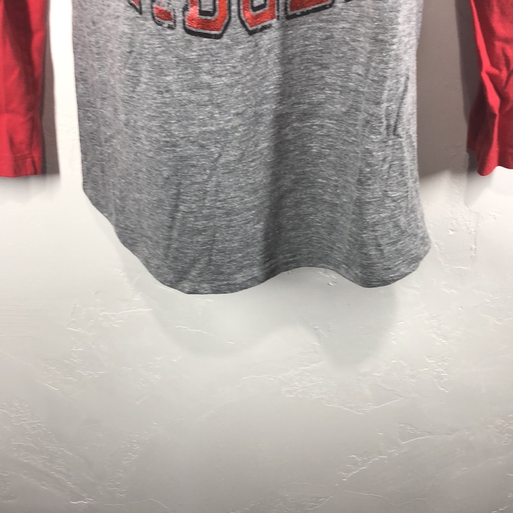 5th & Ocean Wisconsin Badgers long sleeve top size large - Picture 4 of 10